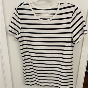 Amazon Essentials Tee